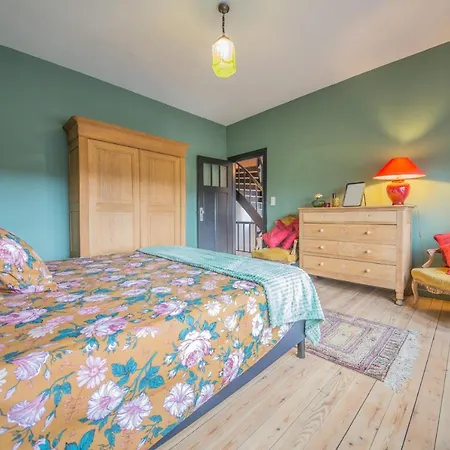 La Emilie * דורבורי