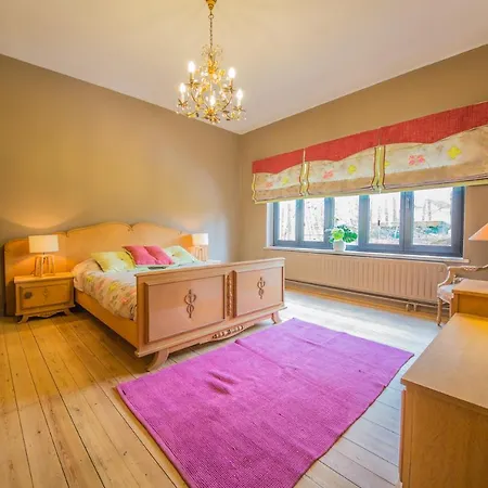 La Emilie * דורבורי