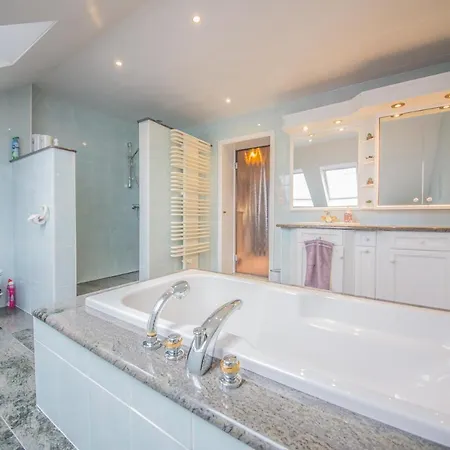 La Emilie וילה *